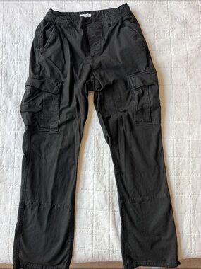 Women’s good American Black Cargo Pants